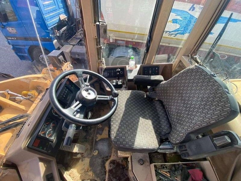 Wheel loader CAT 960 F: picture 8