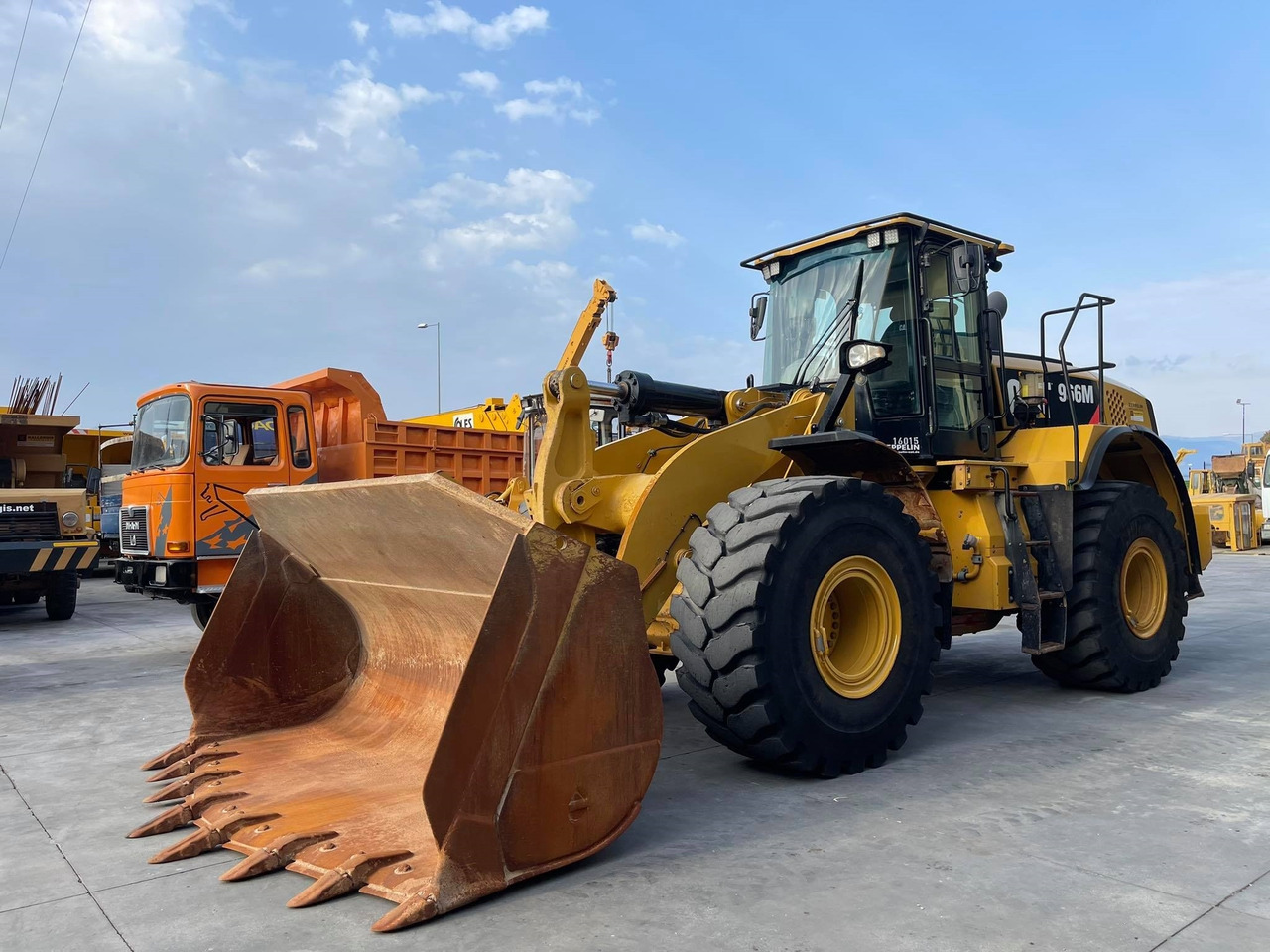 CAT 966M - Wheel loader: picture 5 CAT 966M - Wheel loader: picture 5