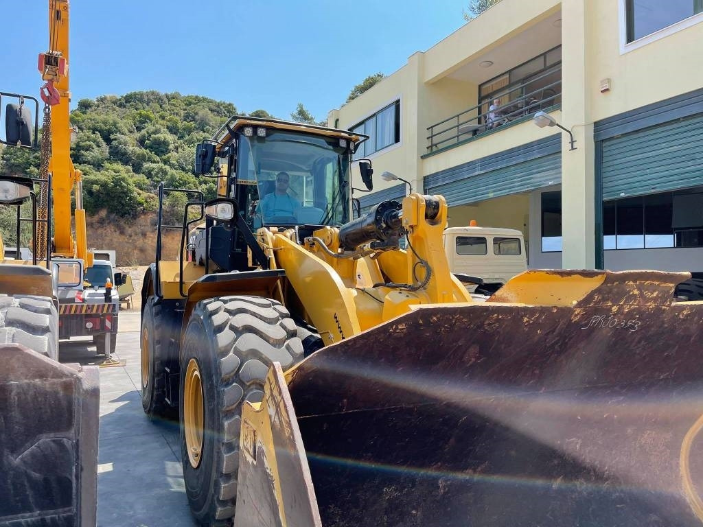 Wheel loader CAT 972M: picture 13