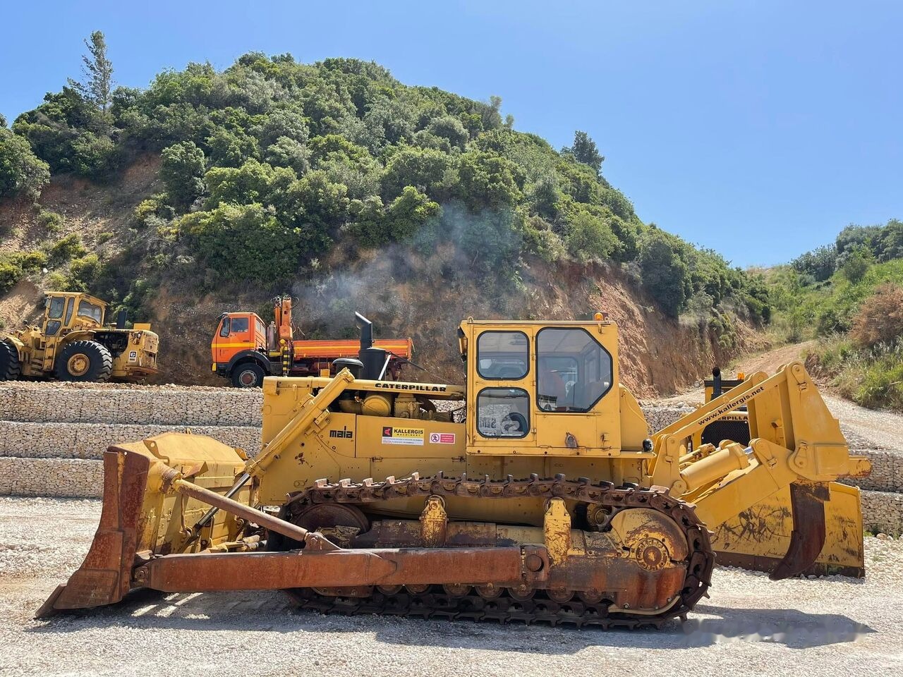 Bulldozer Caterpillar D9G: picture 1