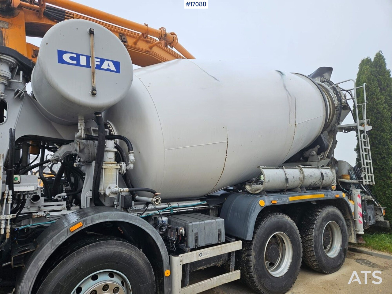Concrete pump truck Concrete pump CIFA Magnum MK 28,4  IVECO 8x4 (2006): picture 9