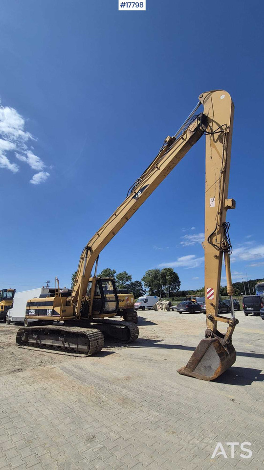 Crawler excavator JCB JS 220 LONG 16m (1997) - Crawler excavator: picture 3 Crawler excavator JCB JS 220 LONG 16m (1997) - Crawler excavator: picture 3