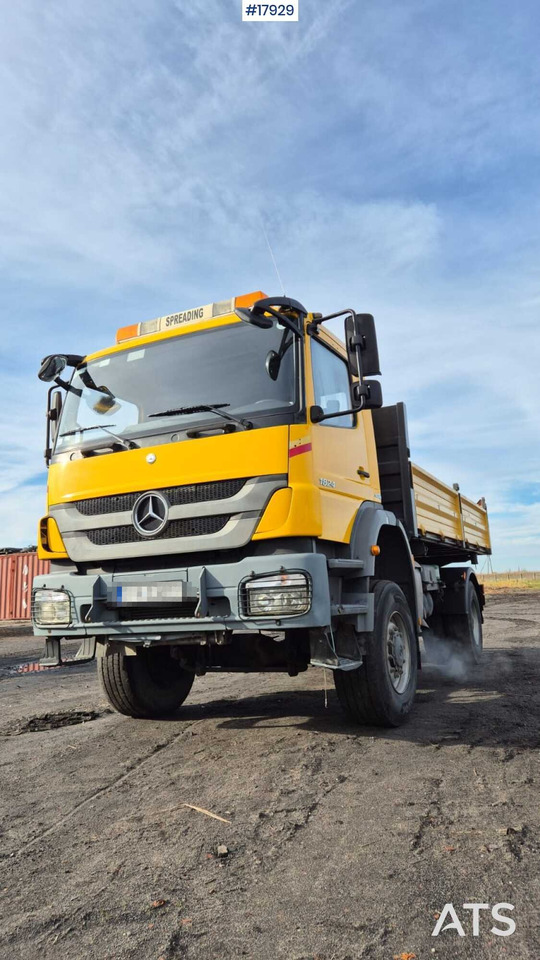 Mercedes-Benz 1824 4x4 dump truck (2005) - Tipper: picture 4 Mercedes-Benz 1824 4x4 dump truck (2005) - Tipper: picture 4