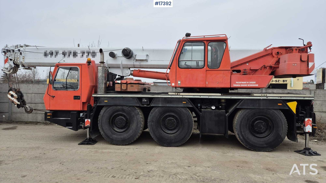 Mobile Crane GROVE GMK 3050 (2001) - Mobile crane: picture 4 Mobile Crane GROVE GMK 3050 (2001) - Mobile crane: picture 4