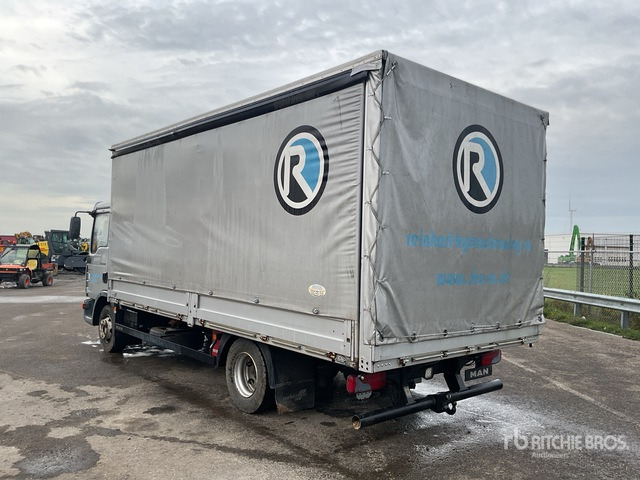 2007 MAN TGL12.210 4x2 Curtain Side Truck - Curtainsider truck: picture 2 2007 MAN TGL12.210 4x2 Curtain Side Truck - Curtainsider truck: picture 2