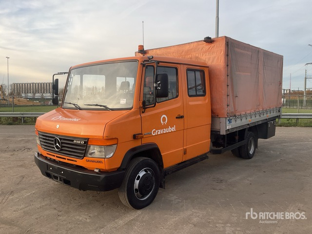 2010 Mercedes-Benz 818DE 4x2 Crew Cab Service Truck - Curtain side van, Combi van: picture 1 2010 Mercedes-Benz 818DE 4x2 Crew Cab Service Truck - Curtain side van, Combi van: picture 1