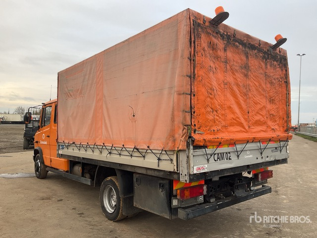 2010 Mercedes-Benz Vario 818DE 4x2 Service Truck - Curtain side van, Combi van: picture 3 2010 Mercedes-Benz Vario 818DE 4x2 Service Truck - Curtain side van, Combi van: picture 3