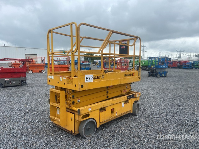 2012 Haulotte Compact 10 Electric Scissor Lift - Scissor lift: picture 4 2012 Haulotte Compact 10 Electric Scissor Lift - Scissor lift: picture 4