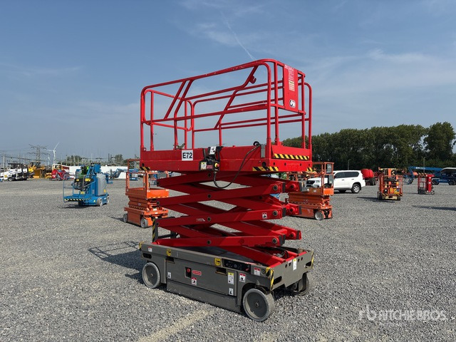 2012 Haulotte Compact 10 Electric Scissor Lift - Scissor lift: picture 3 2012 Haulotte Compact 10 Electric Scissor Lift - Scissor lift: picture 3