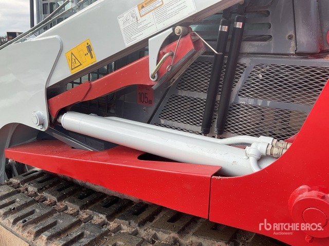 Compact track loader 2012 Takeuchi TL250 High Flow Compact Track Loader: picture 6