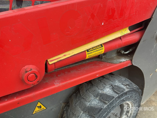 2014 Gehl GL3840 (Inoperable) Skid Steer Loader - Skid steer loader: picture 5 2014 Gehl GL3840 (Inoperable) Skid Steer Loader - Skid steer loader: picture 5