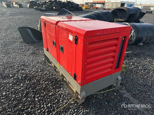 2016 Atlas Copco Skid-Mounted Generator Set - Generator set: picture 3 2016 Atlas Copco Skid-Mounted Generator Set - Generator set: picture 3