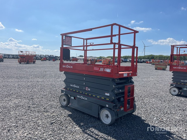 2016 Skyjack SJIII-4632 Electric Scissor Lift - Scissor lift: picture 3 2016 Skyjack SJIII-4632 Electric Scissor Lift - Scissor lift: picture 3