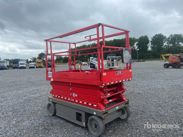 2016 Skyjack SJIII4626 Electric Scissor Lift - Scissor lift: picture 4 2016 Skyjack SJIII4626 Electric Scissor Lift - Scissor lift: picture 4