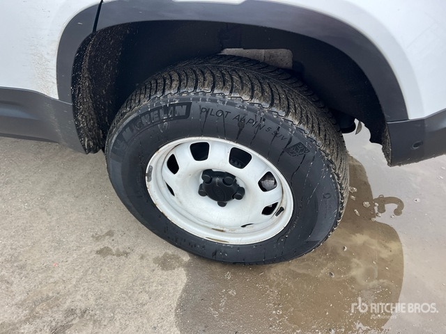 2021 Land Rover Defender 4x4 SUV - SUV: picture 4 2021 Land Rover Defender 4x4 SUV - SUV: picture 4