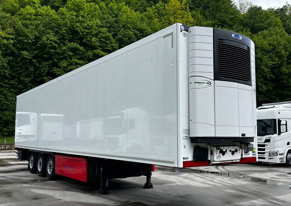 Krone Chłodnia // 2015 // Kosz Paletowy // Oś podnoszona // SAF // - Refrigerator semi-trailer: picture 3 Krone Chłodnia // 2015 // Kosz Paletowy // Oś podnoszona // SAF // - Refrigerator semi-trailer: picture 3