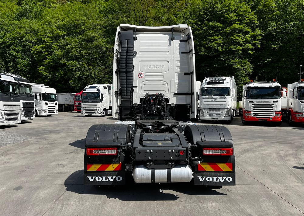 Tractor unit Volvo FH 500 // Zamiana na starszy //  Silnik Euro 6 nie Isave // Parkclima // XL // Radary // Duże zbiorniki // Gwarancja //: picture 6