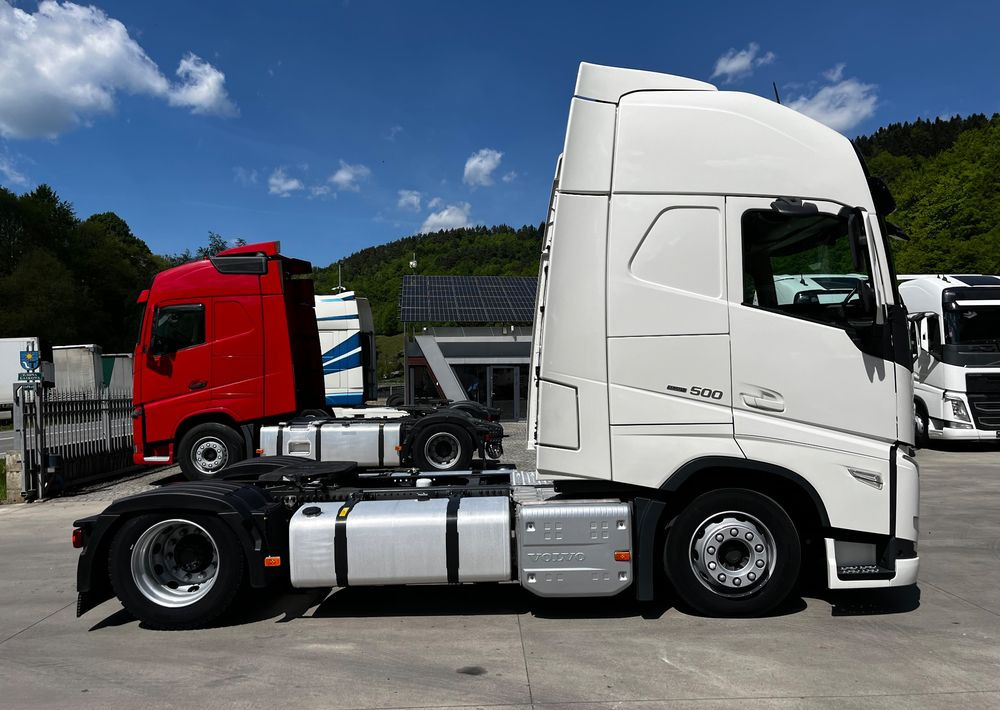 Volvo FH500 // New Face // Low Deck // Full Led // ACC // Globe XL // ParkClima // - Tractor unit: picture 4 Volvo FH500 // New Face // Low Deck // Full Led // ACC // Globe XL // ParkClima // - Tractor unit: picture 4