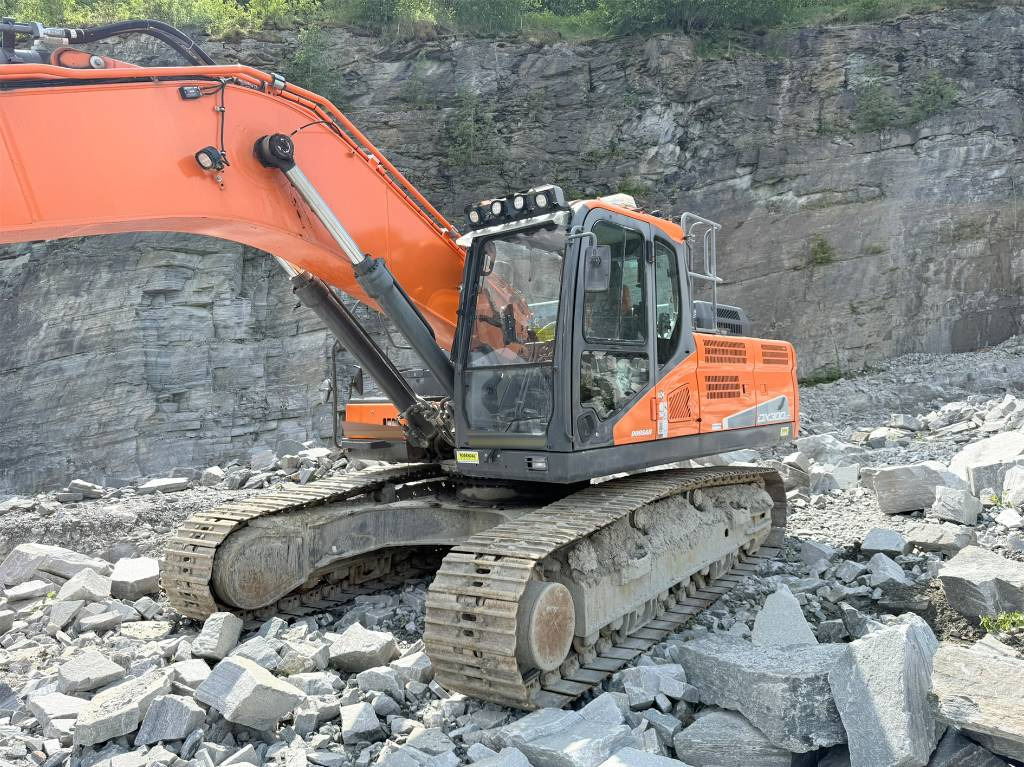 Doosan DX 300 LC-5 - Crawler excavator: picture 2 Doosan DX 300 LC-5 - Crawler excavator: picture 2