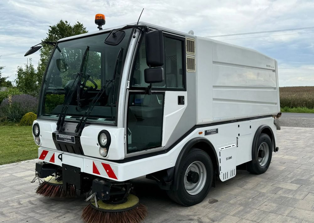 Inny Bucher Citycat 5000 - Garbage truck: picture 3 Inny Bucher Citycat 5000 - Garbage truck: picture 3