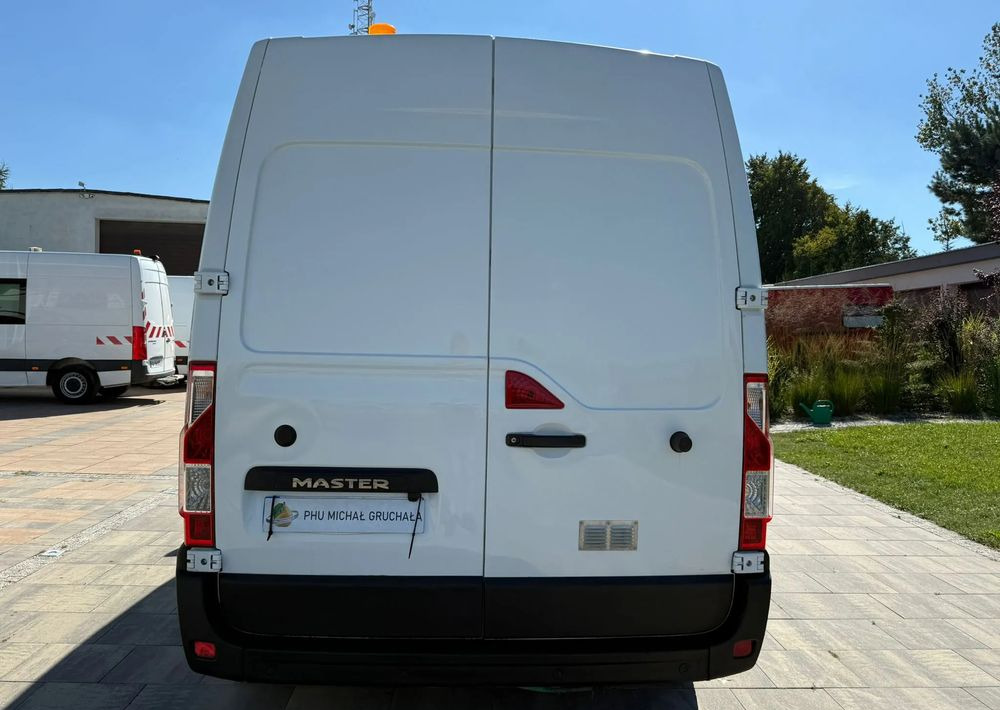 Renault Master - Combi van: picture 5 Renault Master - Combi van: picture 5
