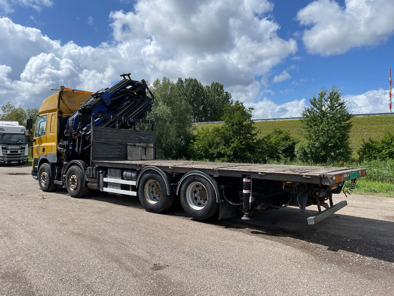 DAF CF 85.410 PM 80 crane laadkraan met jib en frontstempels - Crane truck: picture 5 DAF CF 85.410 PM 80 crane laadkraan met jib en frontstempels - Crane truck: picture 5
