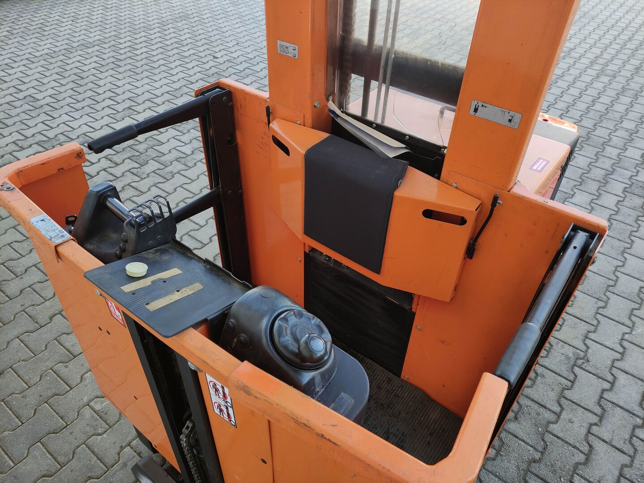 BT OME 100 M - Order picker: picture 5 BT OME 100 M - Order picker: picture 5