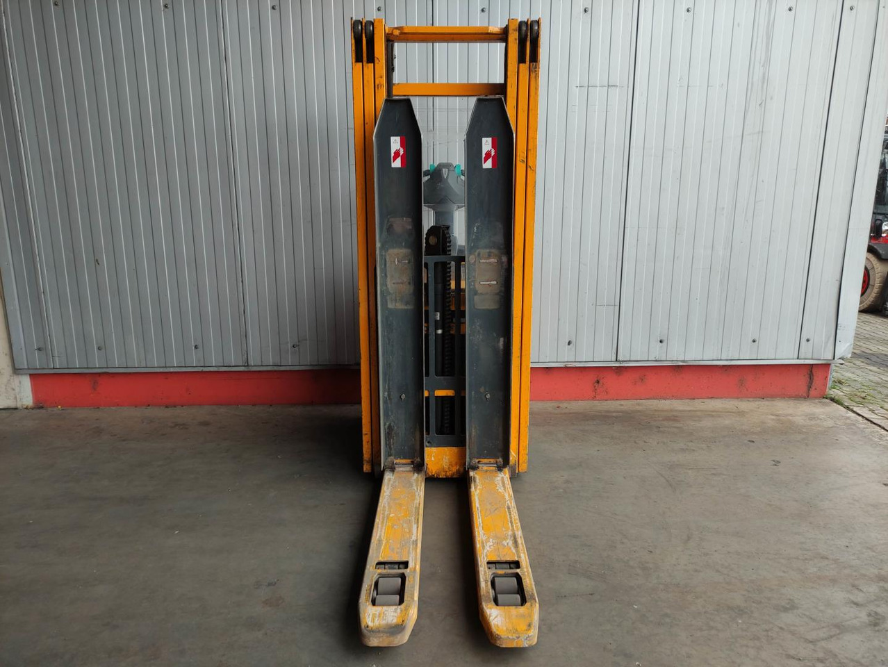 Jungheinrich ERC 214 Z - Stacker: picture 3 Jungheinrich ERC 214 Z - Stacker: picture 3