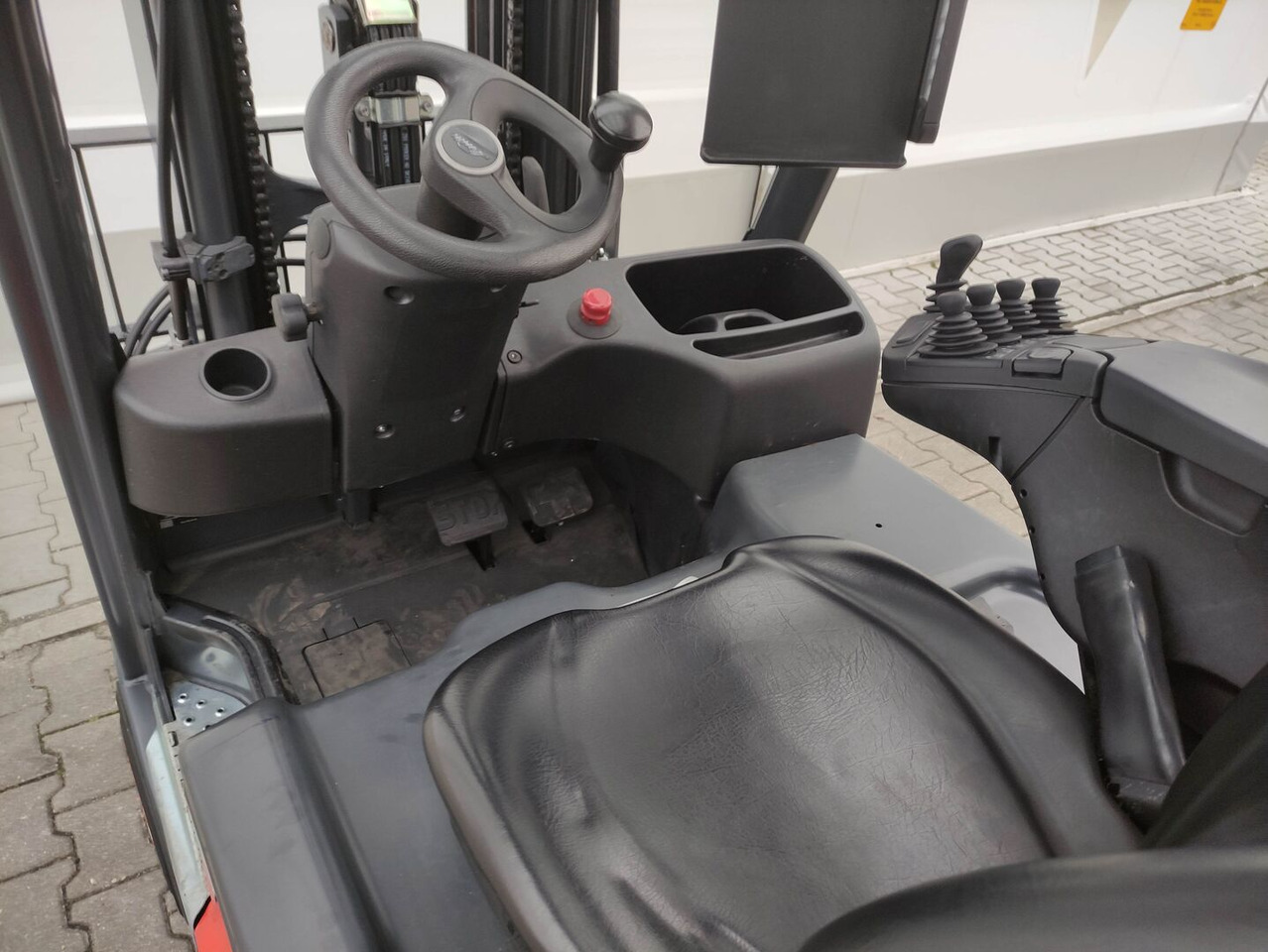 Linde E16PH-02-386 EVO - Electric forklift: picture 5 Linde E16PH-02-386 EVO - Electric forklift: picture 5