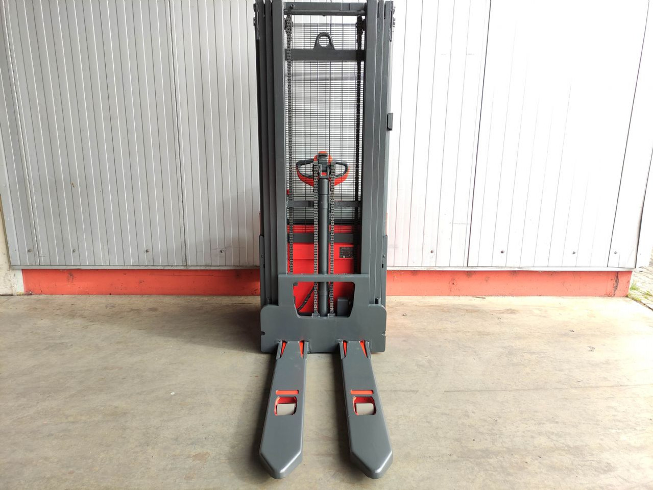 Linde L16-1173 - Stacker: picture 3 Linde L16-1173 - Stacker: picture 3