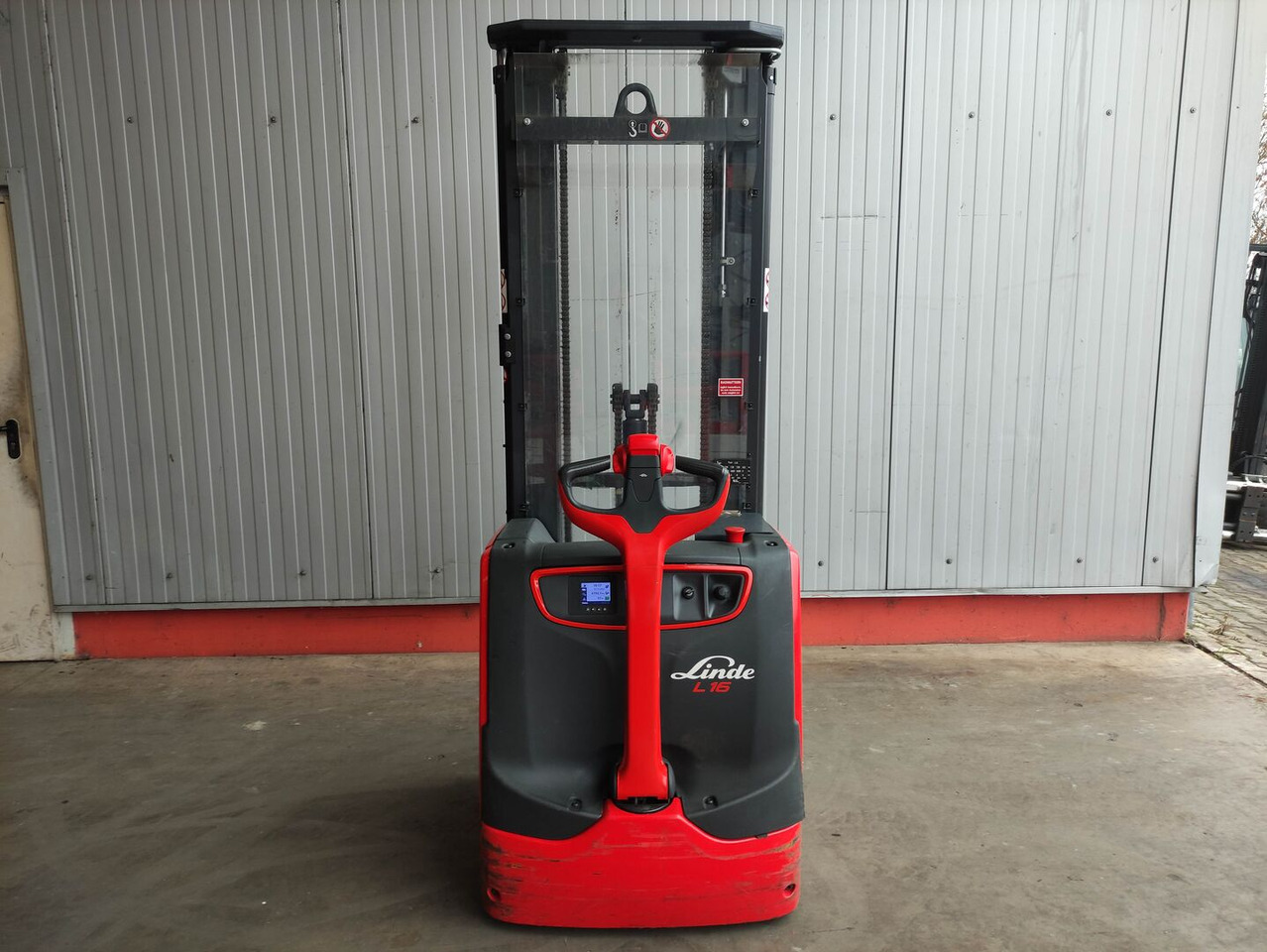 Linde L16-1173 - Stacker: picture 4 Linde L16-1173 - Stacker: picture 4