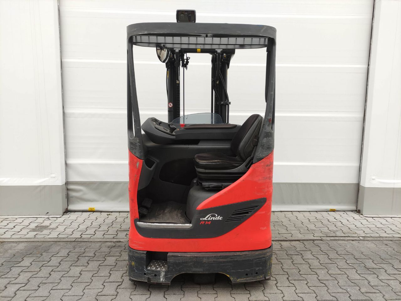 Linde R14G-01-1120 - Reach truck: picture 4 Linde R14G-01-1120 - Reach truck: picture 4