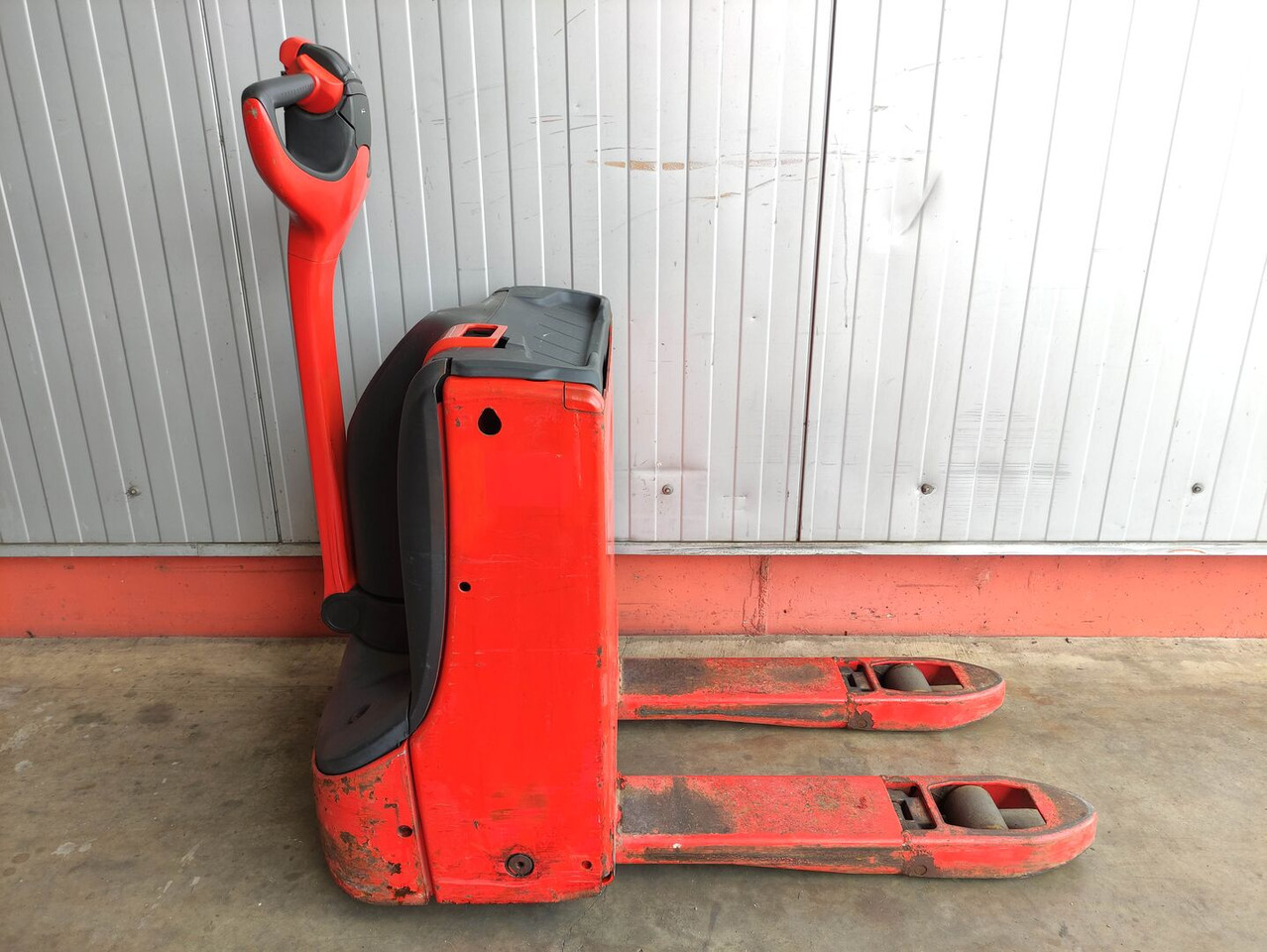 Linde T16-1152 - Pallet truck: picture 2 Linde T16-1152 - Pallet truck: picture 2