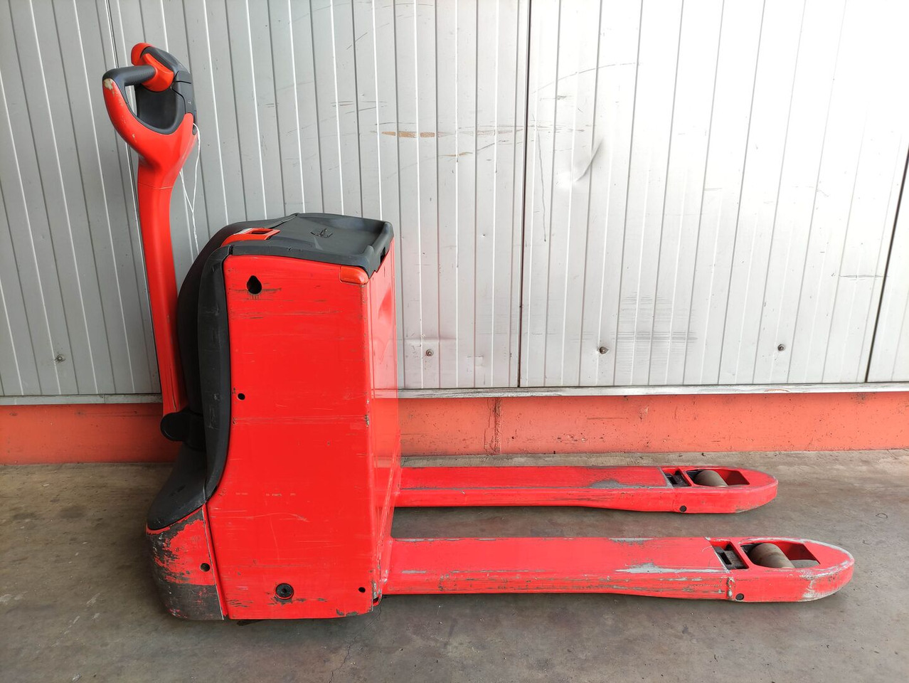Linde T16-1152 - Pallet truck: picture 2 Linde T16-1152 - Pallet truck: picture 2