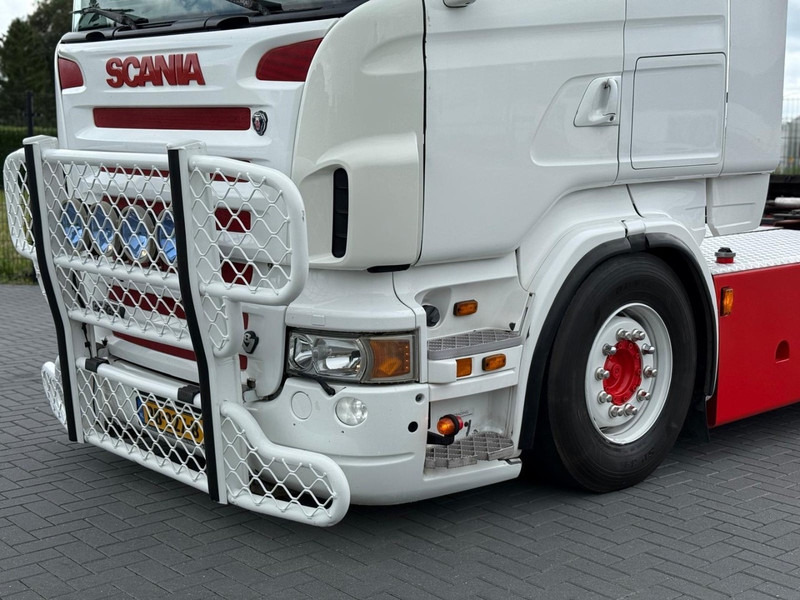 Scania R 560 SHOW TRUCK, RETARDER, LEATHER, I-PARK, TOP. - Tractor unit: picture 5 Scania R 560 SHOW TRUCK, RETARDER, LEATHER, I-PARK, TOP. - Tractor unit: picture 5