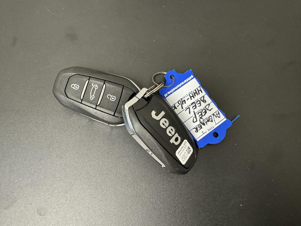 Jeep Avenger-1.2 Altitude Adaptive cruise control Climate control Parkeersensor achter DAB radio - SUV: picture 4 Jeep Avenger-1.2 Altitude Adaptive cruise control Climate control Parkeersensor achter DAB radio - SUV: picture 4