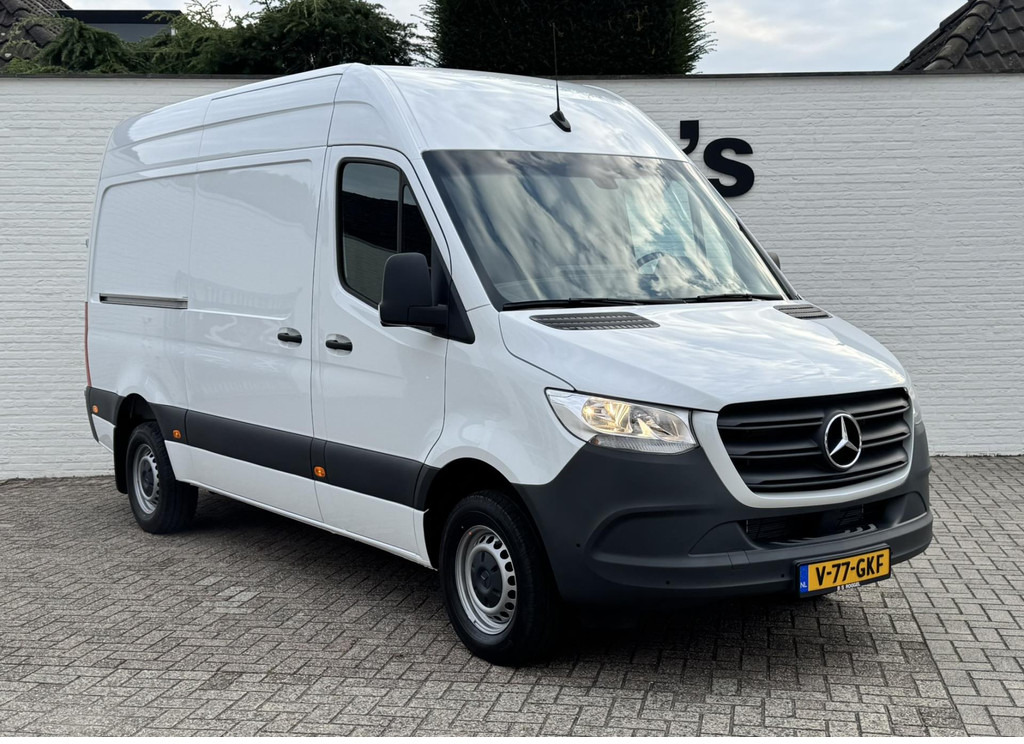 Mercedes-Benz Sprinter-317 1.9 CDI L2 9G laadruimte bekleed Leder Camera Clima M-bux media systeem DAB - Panel van: picture 5 Mercedes-Benz Sprinter-317 1.9 CDI L2 9G laadruimte bekleed Leder Camera Clima M-bux media systeem DAB - Panel van: picture 5