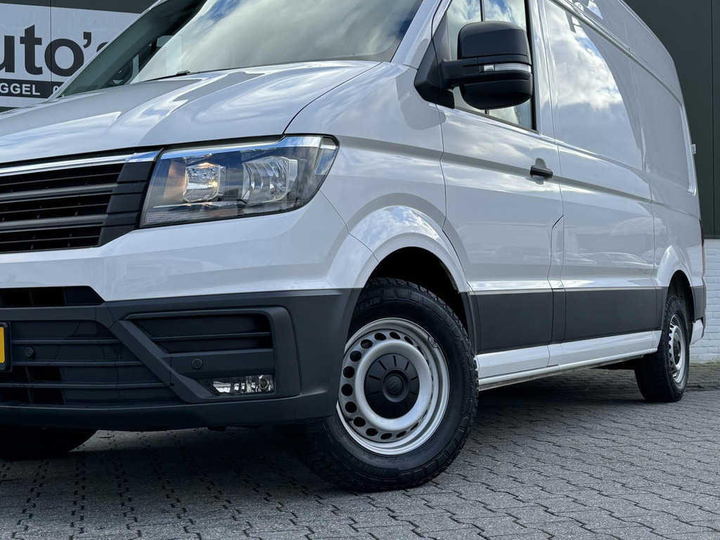 Volkswagen Crafter-30 2.0 TDI L3H3 Highline Carplay DAB Cruise Verwarmde voorruit Trekhaak Lat om Lat - Panel van: picture 5 Volkswagen Crafter-30 2.0 TDI L3H3 Highline Carplay DAB Cruise Verwarmde voorruit Trekhaak Lat om Lat - Panel van: picture 5