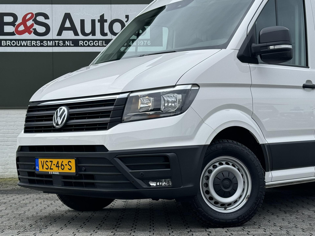 Volkswagen Crafter-30 2.0 TDI L3H3 Highline Topstaat! Trekhaak Carplay Cruise 4 Seizoenen banden Verwarmde voorruit Lat om Lat - Panel van: picture 3 Volkswagen Crafter-30 2.0 TDI L3H3 Highline Topstaat! Trekhaak Carplay Cruise 4 Seizoenen banden Verwarmde voorruit Lat om Lat - Panel van: picture 3