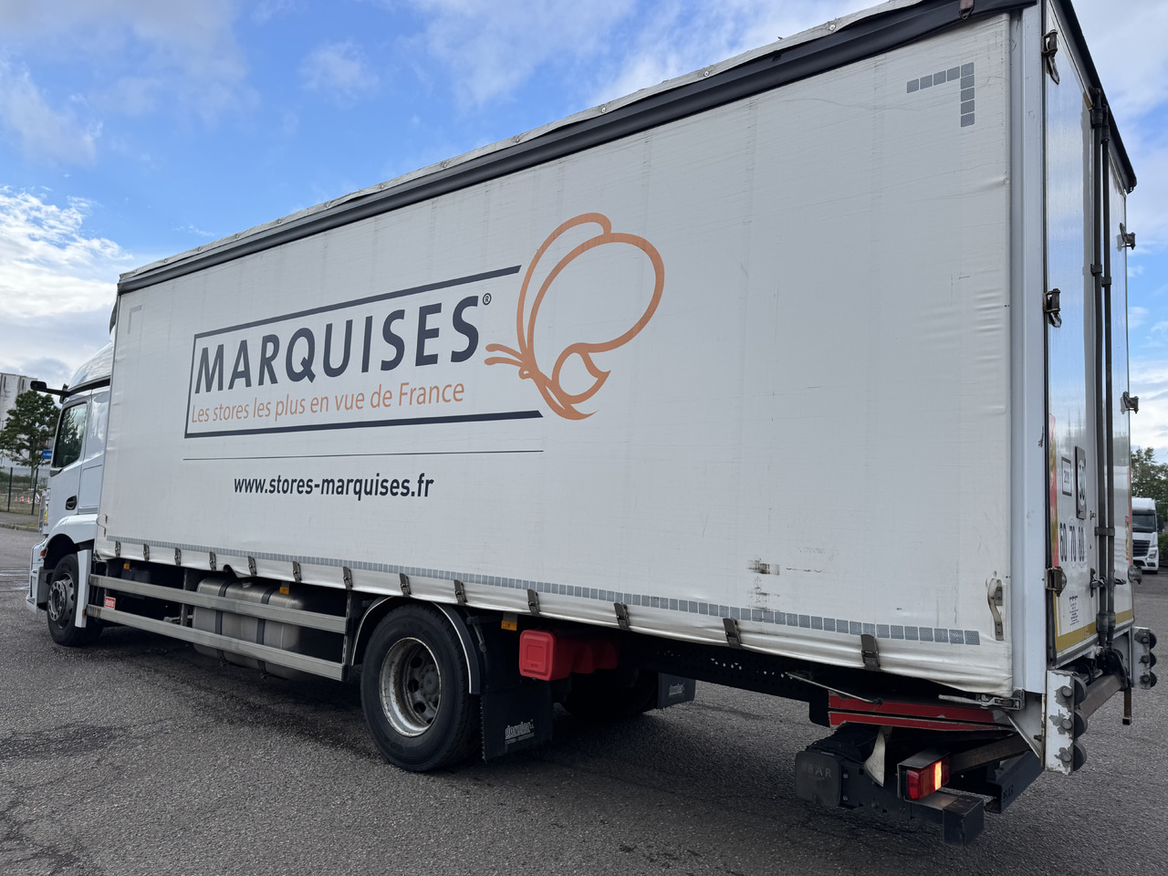 MERCEDES-BENZ Actros - Curtainsider truck: picture 3 MERCEDES-BENZ Actros - Curtainsider truck: picture 3