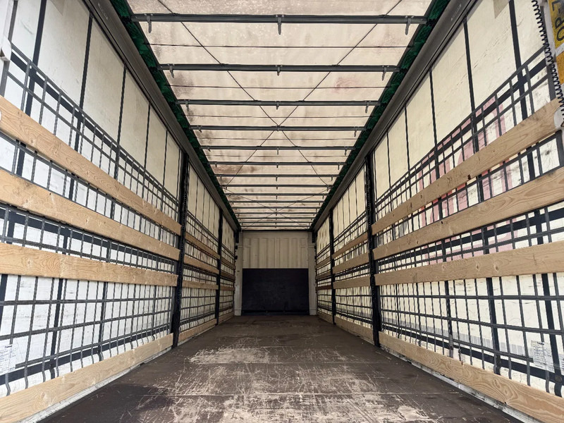 Krone City trailer met schuifzeilen / 2500 Laadklep / Stuur-as / APK - Curtainsider semi-trailer: picture 4 Krone City trailer met schuifzeilen / 2500 Laadklep / Stuur-as / APK - Curtainsider semi-trailer: picture 4