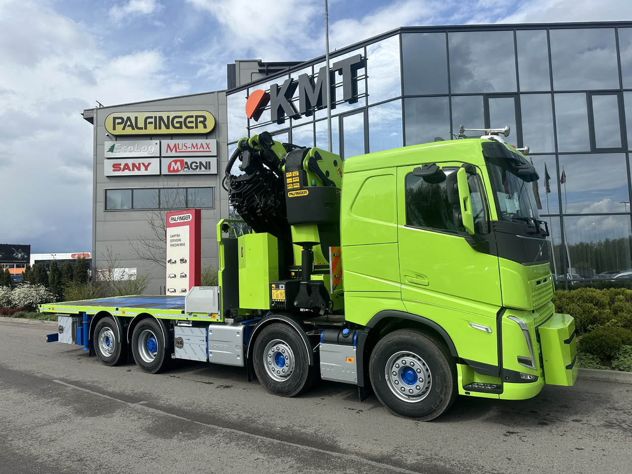 Volvo FH 500 with Palfinger PK 92002-SH crane - Crane truck: picture 1 Volvo FH 500 with Palfinger PK 92002-SH crane - Crane truck: picture 1