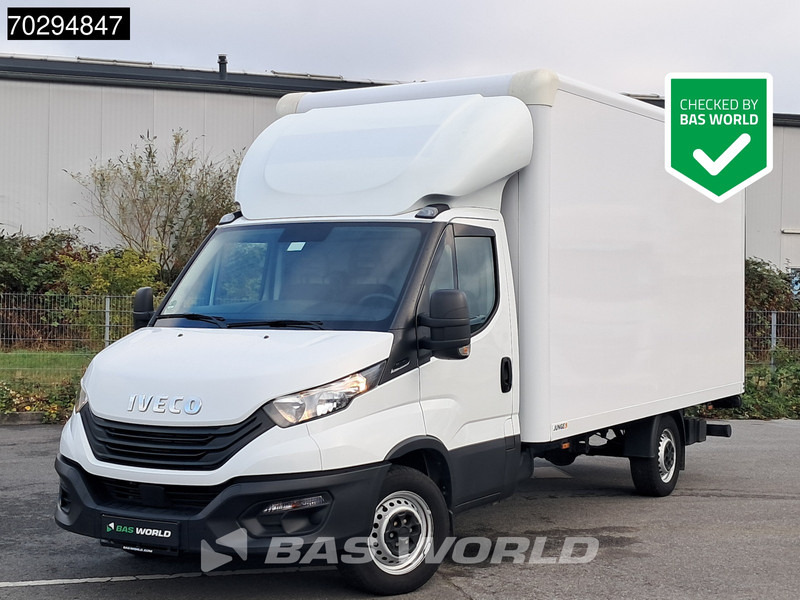 Iveco Daily 35S16 Automatik Ladebordwand 160PS Koffer Klima Kamera Euro6 21m3 A/C - Box van: picture 1 Iveco Daily 35S16 Automatik Ladebordwand 160PS Koffer Klima Kamera Euro6 21m3 A/C - Box van: picture 1
