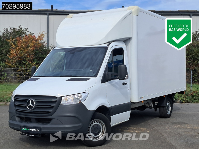 Mercedes-Benz Sprinter 317 CDI Automatik Ladebordwand 170PS Koffer Klimaanlage Kamera Euro6 Möbelkasten A/C - Box van: picture 1 Mercedes-Benz Sprinter 317 CDI Automatik Ladebordwand 170PS Koffer Klimaanlage Kamera Euro6 Möbelkasten A/C - Box van: picture 1