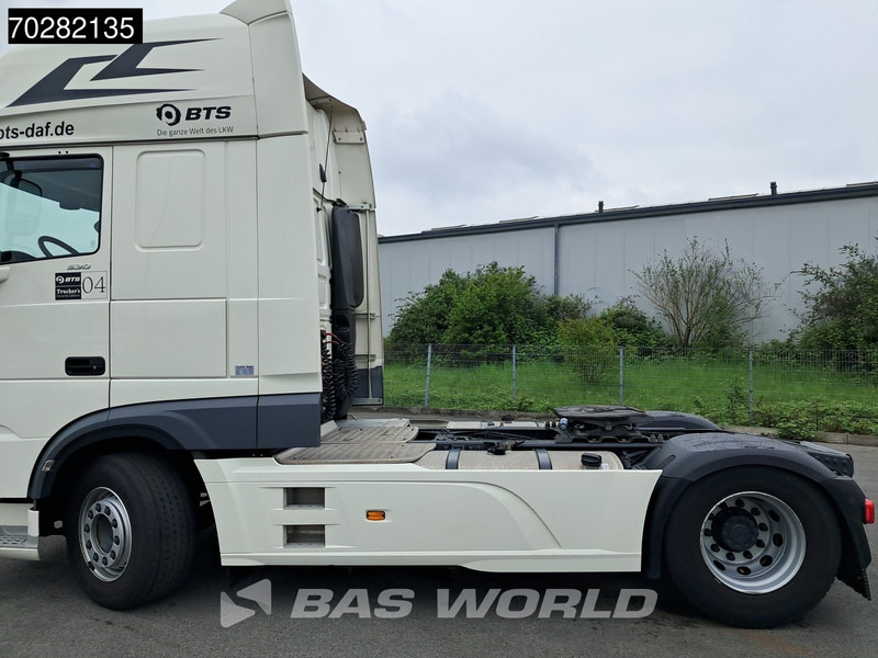 Tractor unit DAF XF 530 4X2 SSC Retarder 2x Tanks Standklima ACC LED: picture 17
