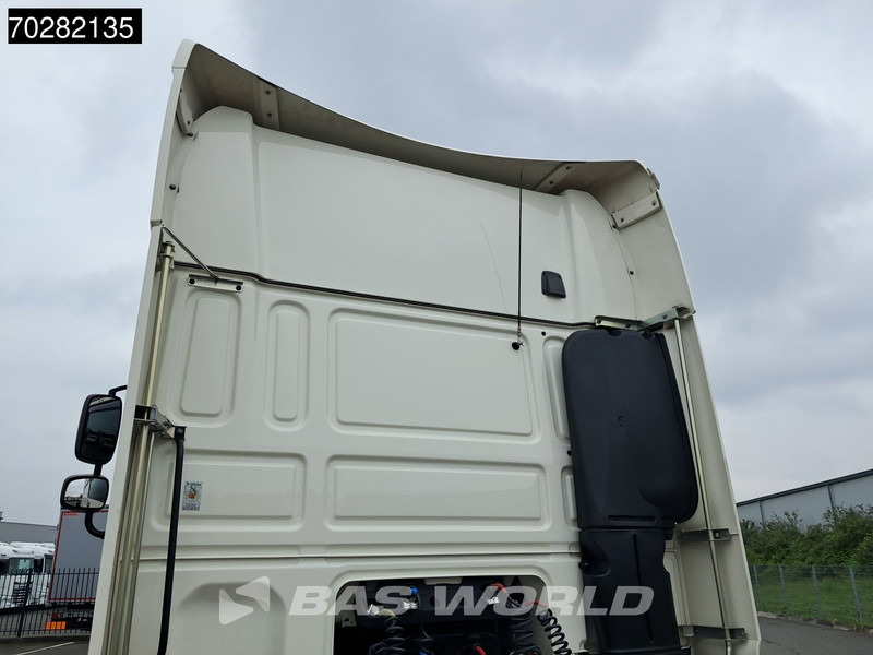 Tractor unit DAF XF 530 4X2 SSC Retarder 2x Tanks Standklima ACC LED: picture 12