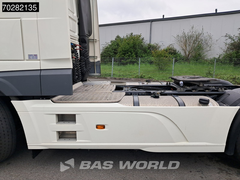 Tractor unit DAF XF 530 4X2 SSC Retarder 2x Tanks Standklima ACC LED: picture 14