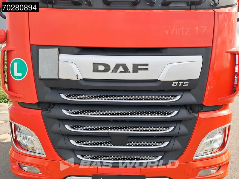 Tractor unit DAF XF 530 4X2 SSC Retarder 2x Tanks Standklima Navi ACC LED: picture 9