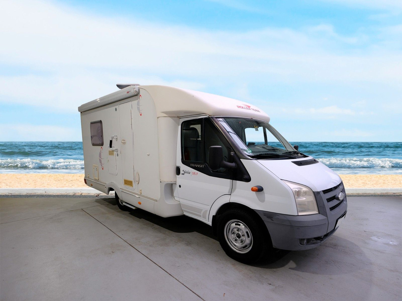 Roller Team Sirio 595 P/Festbett/Solar/Klima/Markise Roller Team Sirio 595 P/Festbett/Solar/Klima/Markise - Semi-integrated motorhome: picture 1 Roller Team Sirio 595 P/Festbett/Solar/Klima/Markise Roller Team Sirio 595 P/Festbett/Solar/Klima/Markise - Semi-integrated motorhome: picture 1