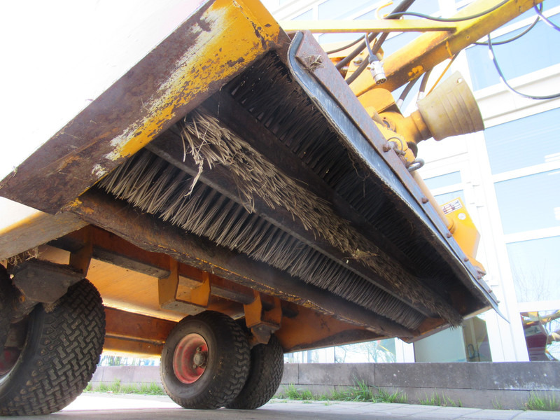 STH HK 1800 Maai / Veeg / Zuigmachine - Garden tiller: picture 3 STH HK 1800 Maai / Veeg / Zuigmachine - Garden tiller: picture 3